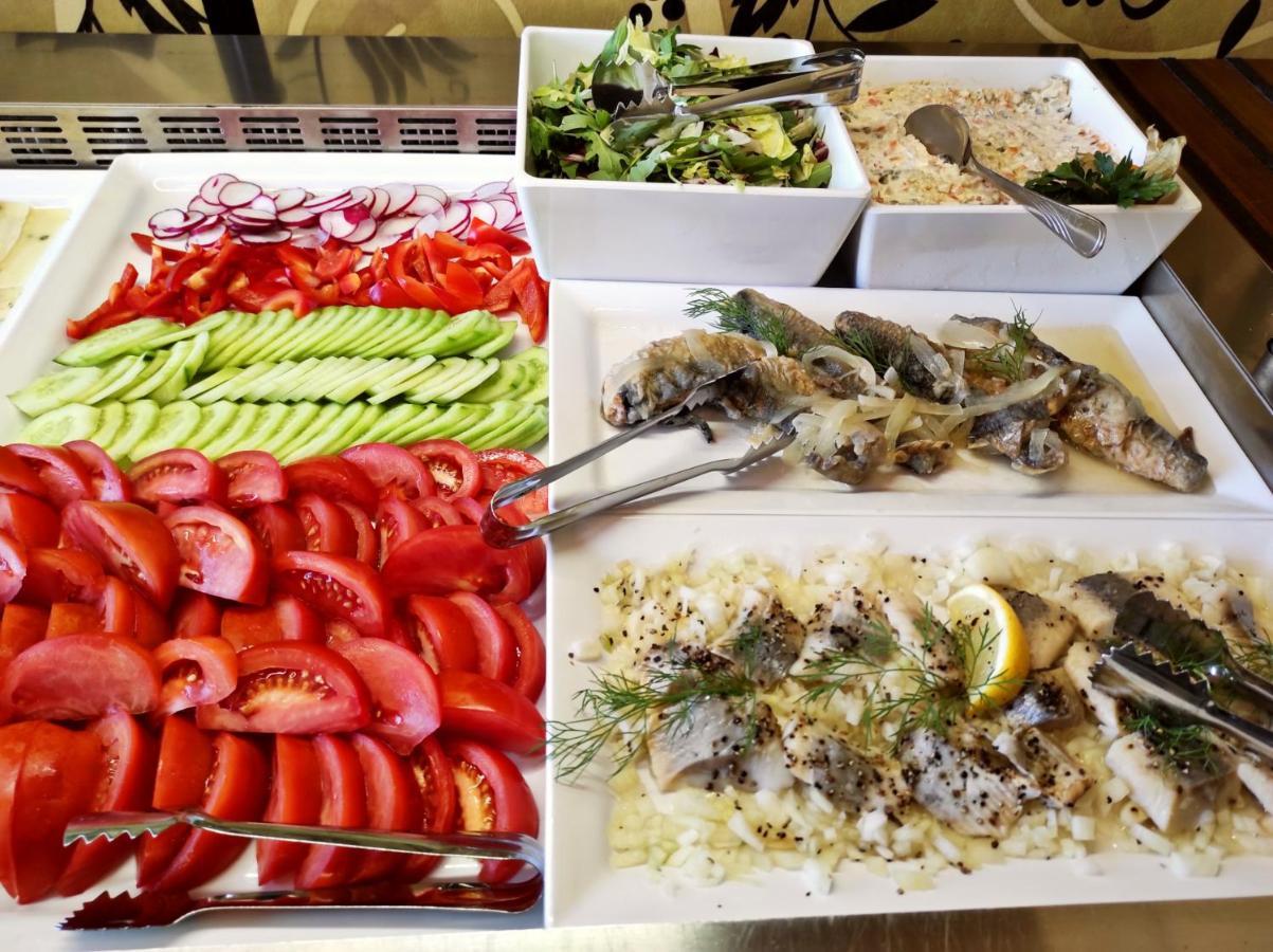 Zlota Jesien Restauracja I Noclegi Nad Jeziorem Kartuzy Eksteriør billede