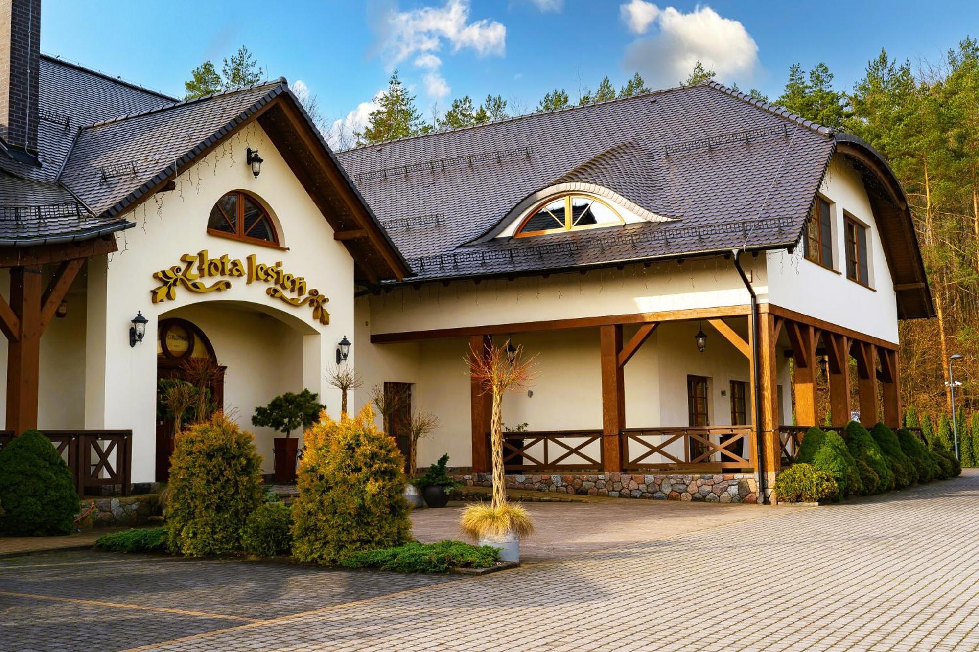 Zlota Jesien Restauracja I Noclegi Nad Jeziorem Kartuzy Eksteriør billede
